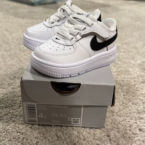 Nike Force 1 Low EasyOn 4C